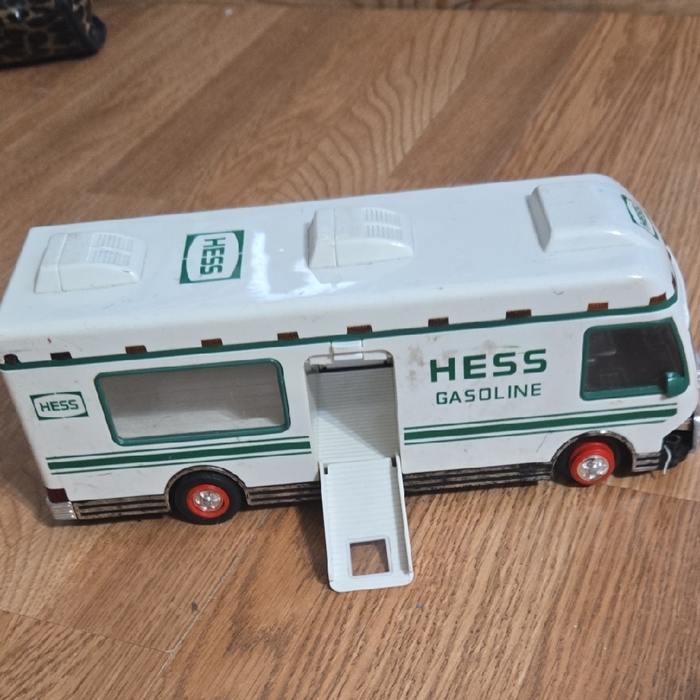 Vtg Hess 1998 Recreation Van With Car
